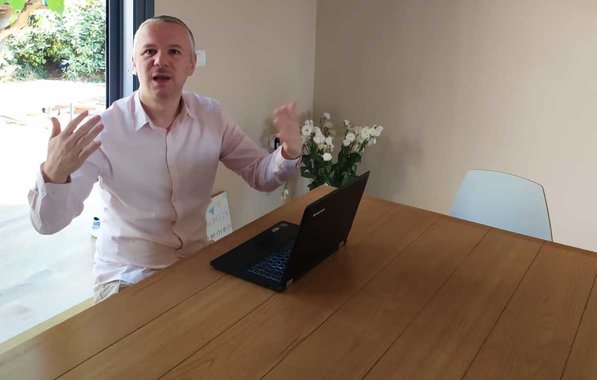 Cela peut sembler incroyable, mais c'est exactement ce que l'activité de consultant indépendant peut rapporter...